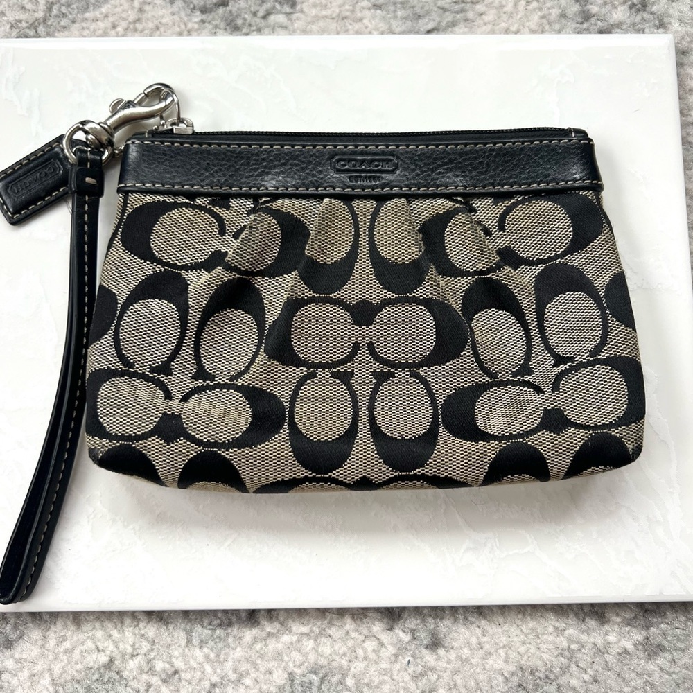 Coach Y2K Signature Leather Trim Wristlet Black Wallet Coin Purse Card Holder - Picture 2 of 11